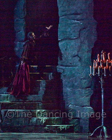 Dracula Thur Act I-0975