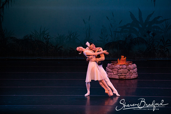 TDC La Bayadere pc Sharen Bradford-2606