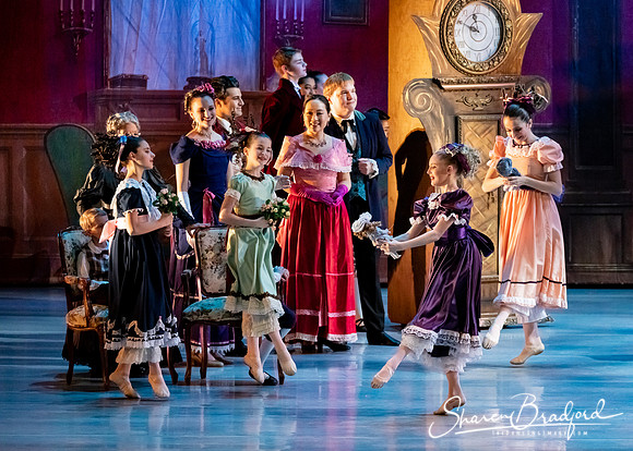 CCBT Nutcracker 19 pc Sharen Bradford-3669