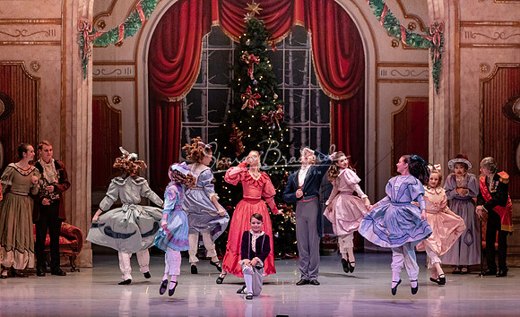 ACB Nutcracker Party Scene Sat 2021 pc Sharen Bradford-0102
