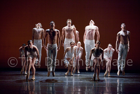 Tethered Pulse 4-27-11-0049