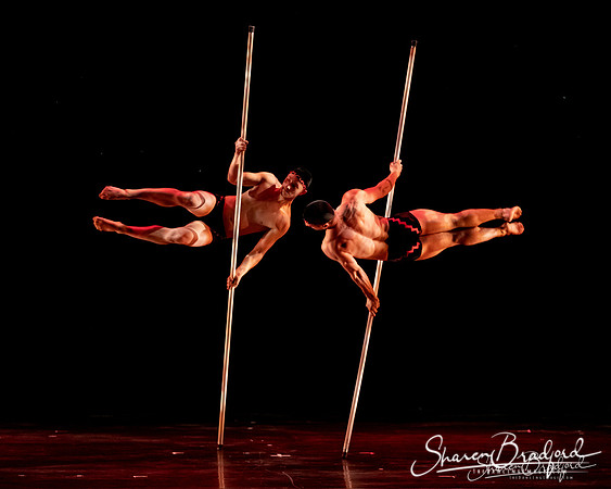 MOMIX Pole Dance pc Sharen Bradford-0214
