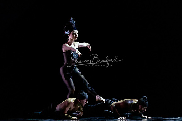 MOMIX Alice pc Sharen Bradford-0694
