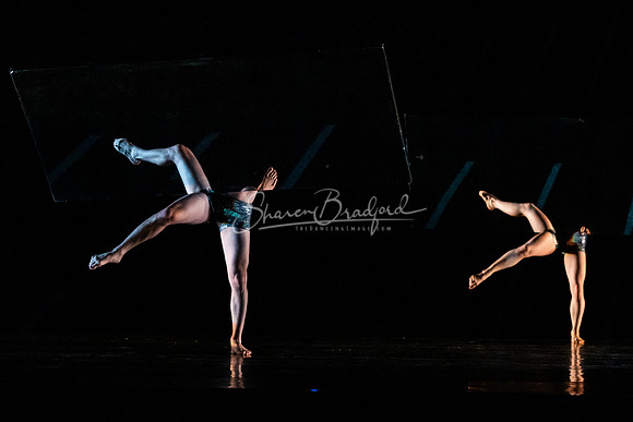 MOMIX Alice pc Sharen Bradford-0779