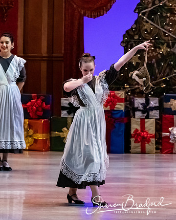 CCBT Nutcracker 19 pc Sharen Bradford-3584
