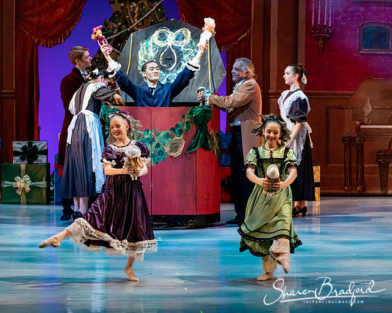 CCBT Nutcracker 19 pc Sharen Bradford-3610