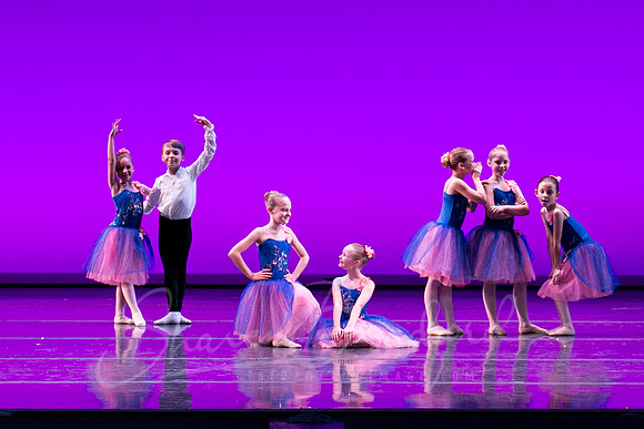 Dance at Le Moulin-0203