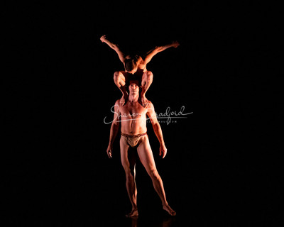 TITAS CP22 PILOBOLUS Symbiosis pc Sharen Bradford-1063
