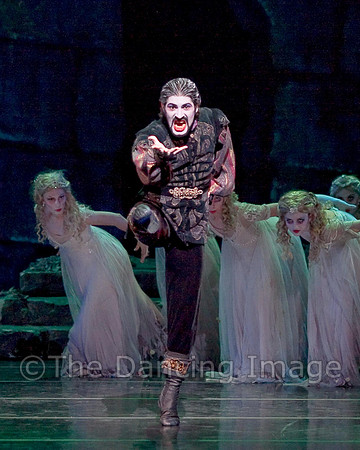 Dracula Thurs-1089-Edit