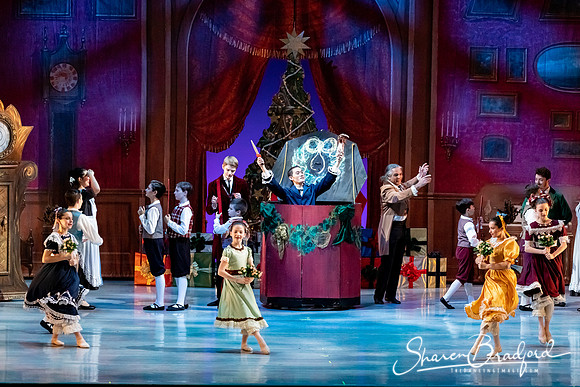 CCBT Nutcracker 19 pc Sharen Bradford-3644