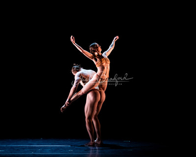 TITAS CP22 PILOBOLUS Symbiosis pc Sharen Bradford-1020