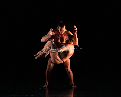 TITAS CP22 PILOBOLUS Symbiosis pc Sharen Bradford-0953