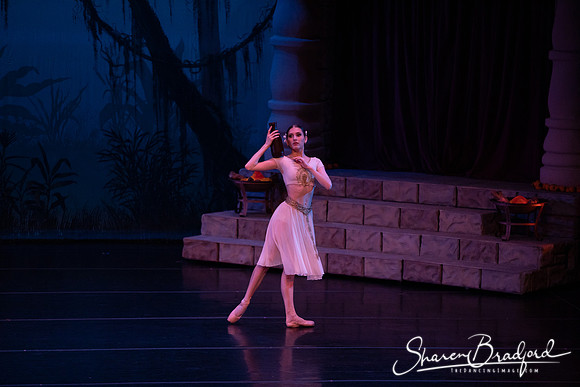 TDC La Bayadere pc Sharen Bradford-2569