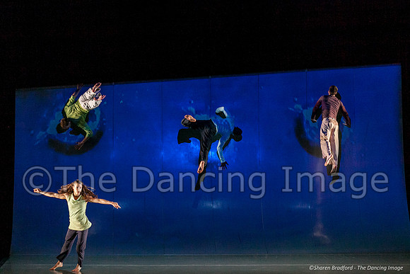 Motionhouse SCATTERED-0270