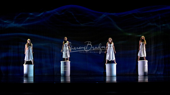 MOMIX Alice pc Sharen Bradford-0121