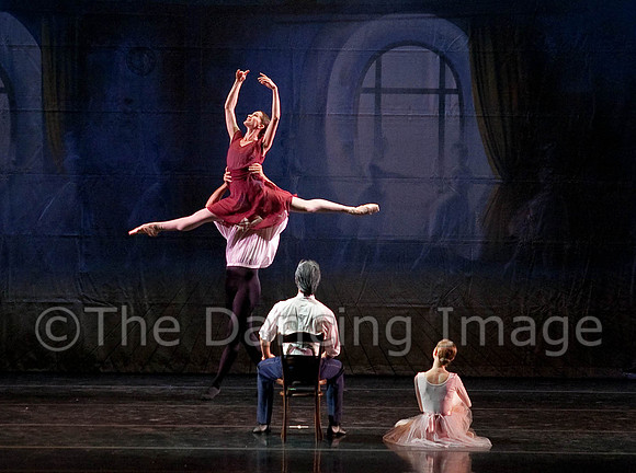 Nutcracker Thurs-0100