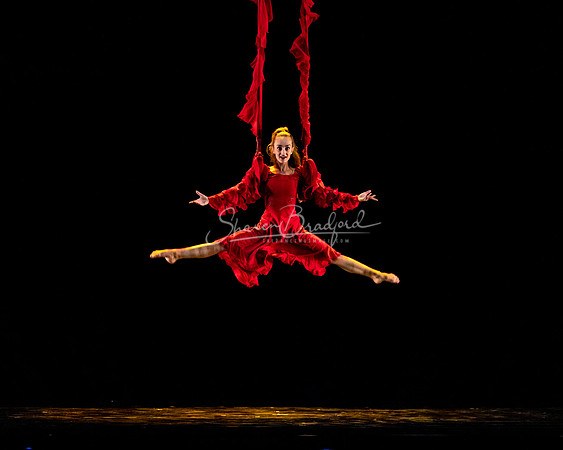 MOMIX Alice pc Sharen Bradford-0652