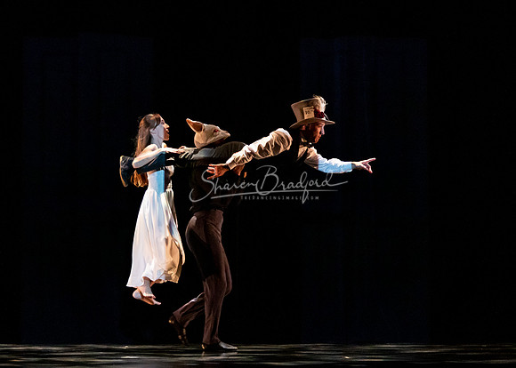 MOMIX Alice pc Sharen Bradford-0083