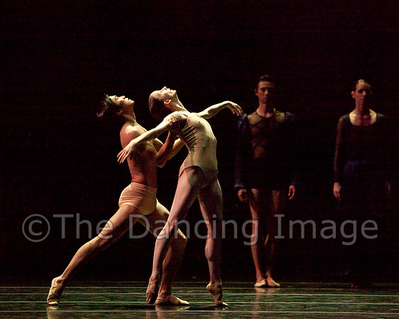 Por Vos Thurs-0545