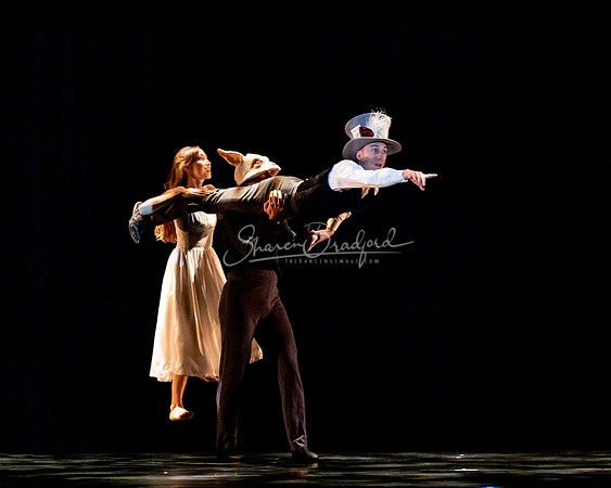 MOMIX Alice pc Sharen Bradford-0082