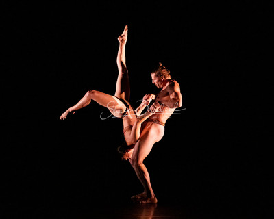 TITAS CP22 PILOBOLUS Symbiosis pc Sharen Bradford-1074