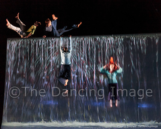 Motionhouse SCATTERED-0365