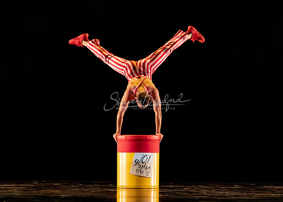 MOMIX Alice pc Sharen Bradford-0579