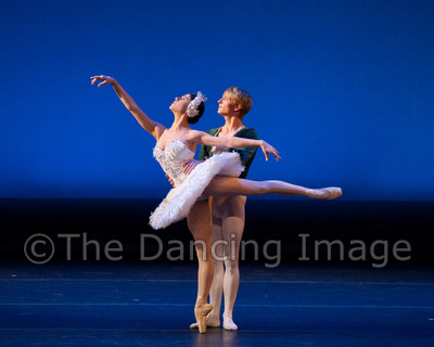 White Swan Pas de Deux-0036