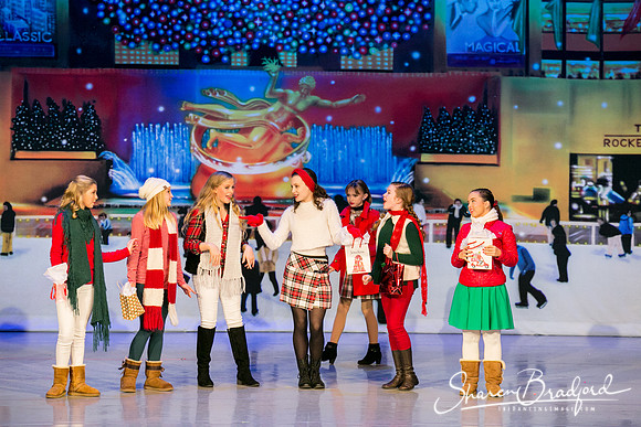Rockefeller Christmas 1 pc Sharen Bradford-4895