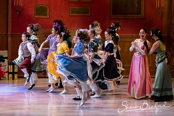 CCBT Nutcracker 19 pc Sharen Bradford-3590