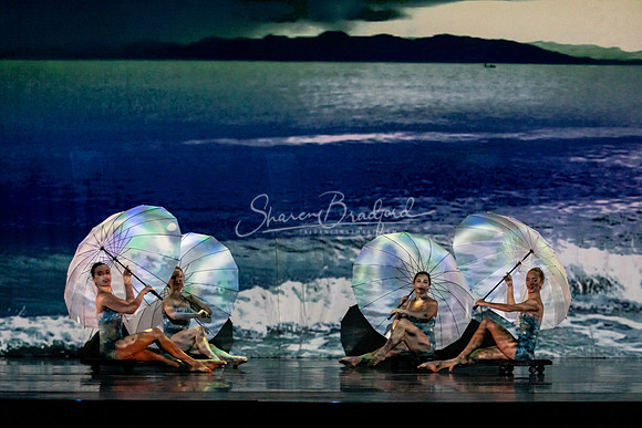 MOMIX Alice pc Sharen Bradford-0803