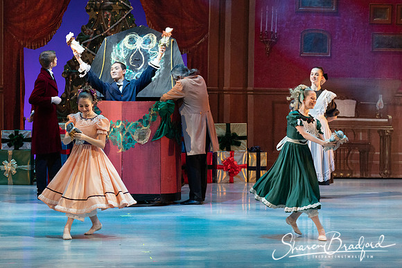 CCBT Nutcracker 19 pc Sharen Bradford-3623