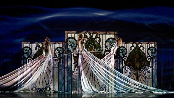 MOMIX Alice pc Sharen Bradford-0148