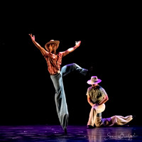 MOMIX Daddy Long Leg pc Sharen Bradford-0447