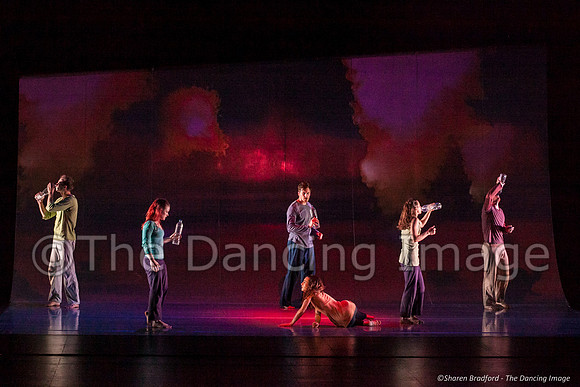 Motionhouse SCATTERED-0467