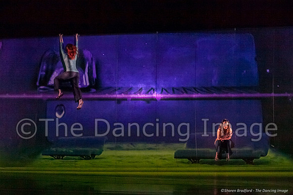 Motionhouse SCATTERED-0108